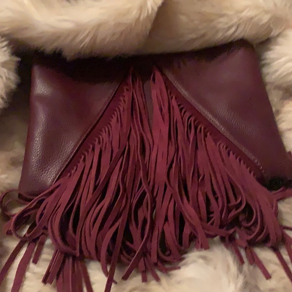 Plum, fringe Street Level purse. - Picture 3 of 4